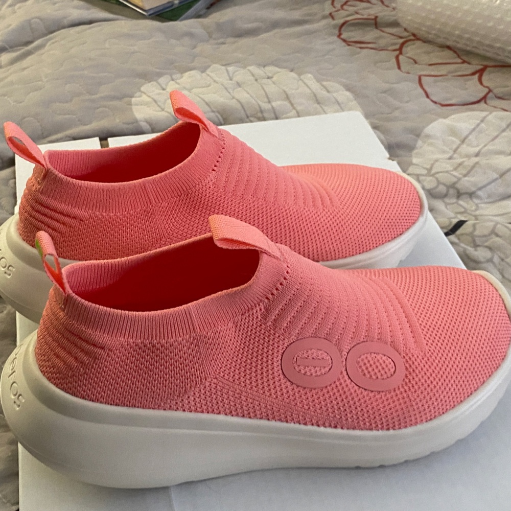 OOFOS Coral Slip-On Sneakers - Picture 12 of 14